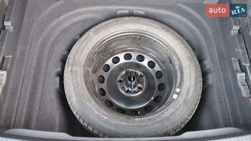 Універсал Volkswagen Golf 2017 в Хусті