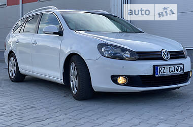 Универсал Volkswagen Golf 2011 в 