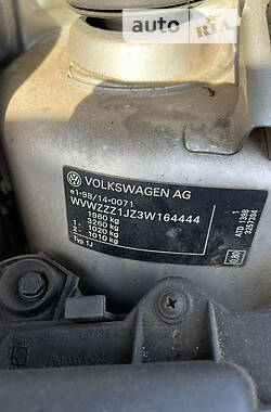 Универсал Volkswagen Golf 2003 в 
