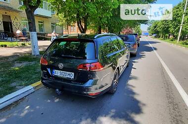 Універсал Volkswagen Golf 2016 в Бучі