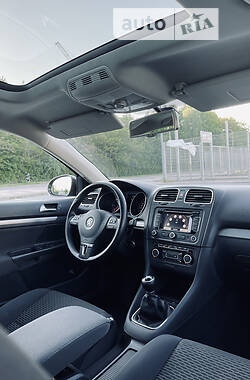 Универсал Volkswagen Golf 2012 в 