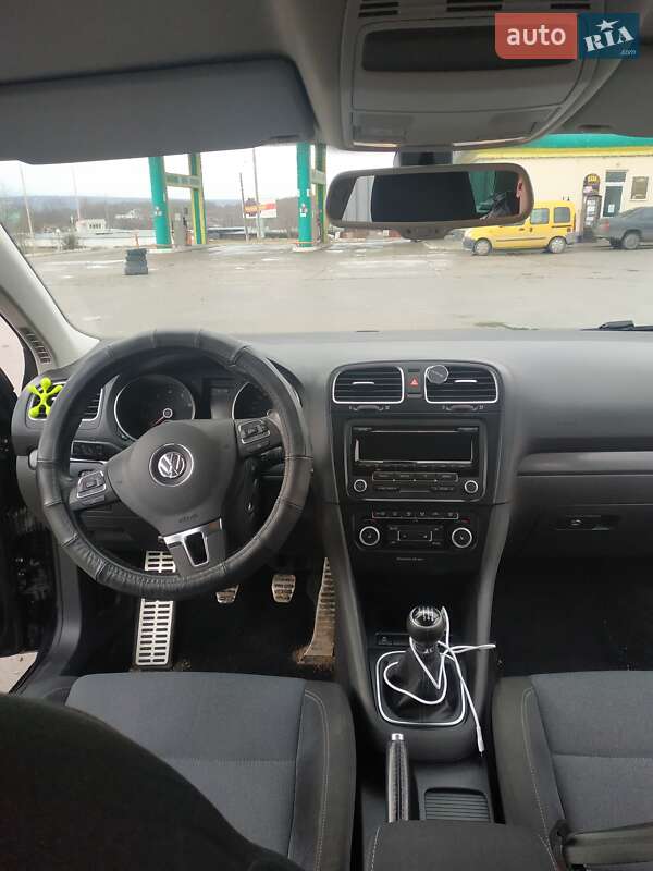 Универсал Volkswagen Golf 2011 в Каменец-Подольском