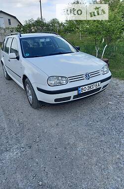 Универсал Volkswagen Golf 2005 в Бучаче