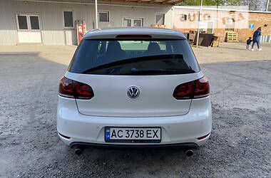 Купе Volkswagen Golf 2009 в 