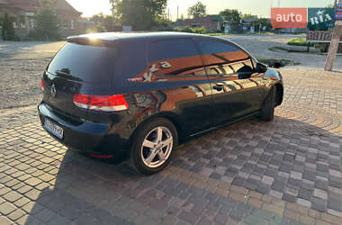 Хэтчбек Volkswagen Golf 2011 в Краснограде