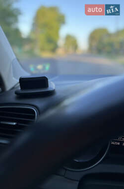 Хэтчбек Volkswagen Golf 2011 в 