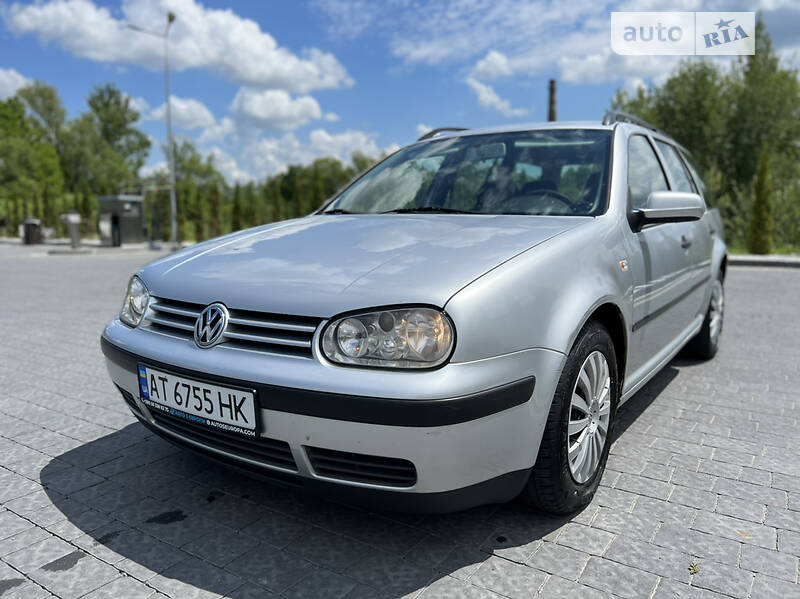 Універсал Volkswagen Golf 2002 в Івано-Франківську