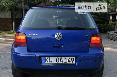 Хетчбек Volkswagen Golf 2001 в Дрогобичі