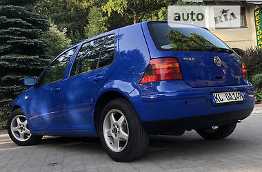 Хетчбек Volkswagen Golf 2001 в Дрогобичі