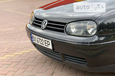 Хетчбек Volkswagen Golf 2002 в Хмельницькому