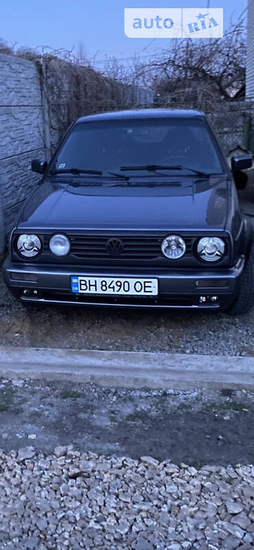 Хэтчбек Volkswagen Golf 1989 в Черноморске
