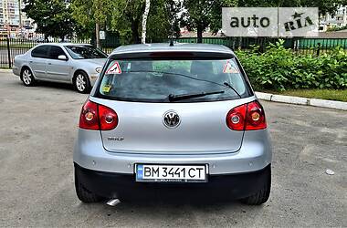 Хэтчбек Volkswagen Golf 2006 в Сумах