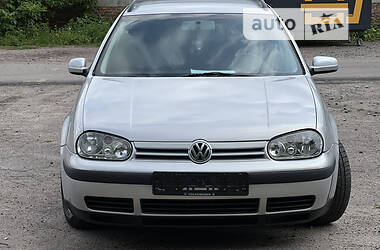 Универсал Volkswagen Golf 2000 в 