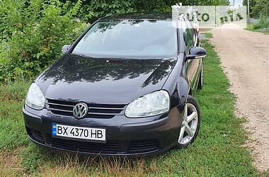 Хэтчбек Volkswagen Golf 2005 в Каменец-Подольском