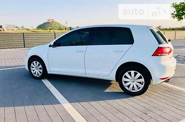 Хэтчбек Volkswagen Golf 2014 в Мукачево