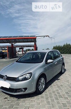 Хэтчбек Volkswagen Golf 2008 в Луцке