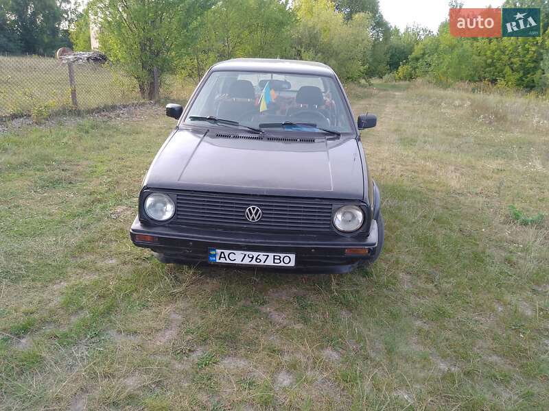 Хетчбек Volkswagen Golf 1988 в Ківерцях