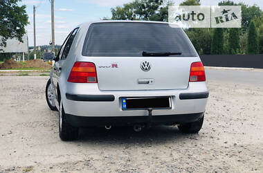 Хэтчбек Volkswagen Golf 2000 в Теплике