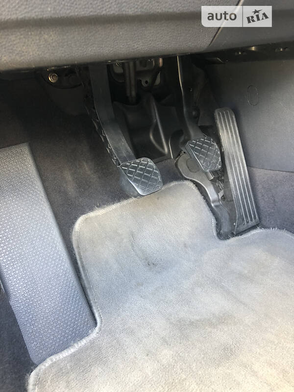 Хэтчбек Volkswagen Golf 2004 в Коломые