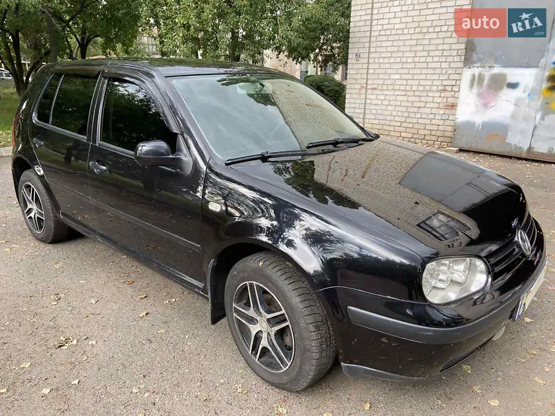 Volkswagen Golf