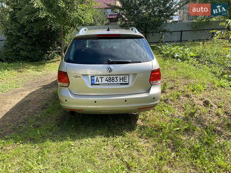 Универсал Volkswagen Golf 2012 в Коломые