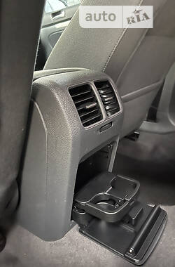 Хэтчбек Volkswagen Golf 2004 в 