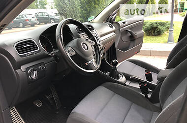 Универсал Volkswagen Golf 2011 в 