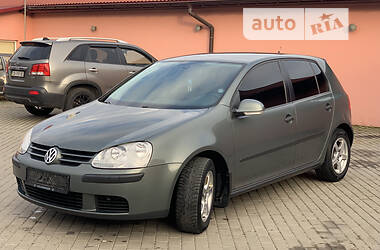 Хэтчбек Volkswagen Golf 2008 в 