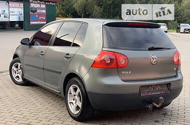Хэтчбек Volkswagen Golf 2008 в 