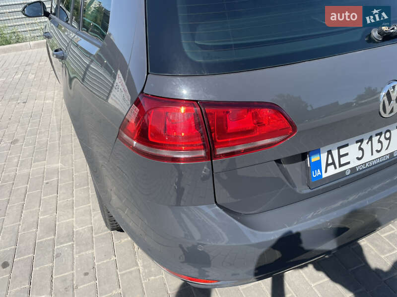 Універсал Volkswagen Golf 2014 в Кривому Розі