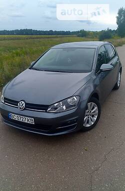 Хэтчбек Volkswagen Golf 2014 в Сумах