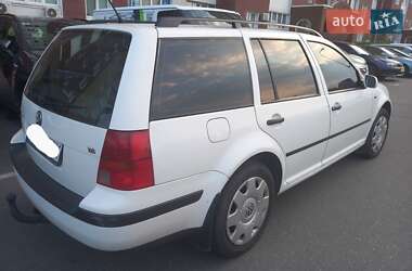 Универсал Volkswagen Golf 2000 в Киеве