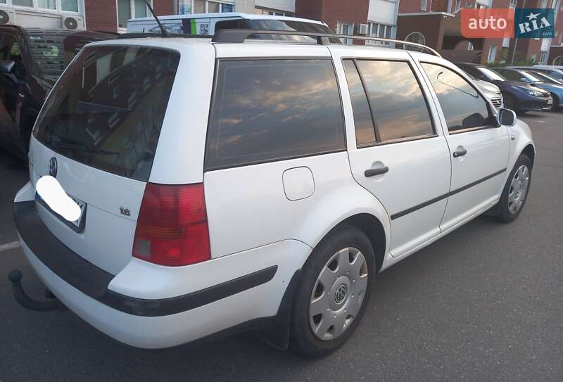 Универсал Volkswagen Golf 2000 в Киеве