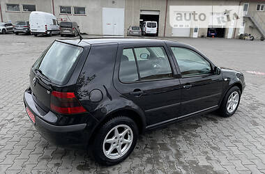 Хэтчбек Volkswagen Golf 2000 в Луцке