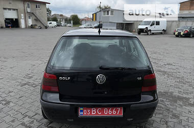 Хэтчбек Volkswagen Golf 2000 в Луцке