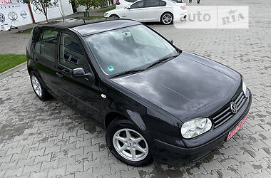 Хэтчбек Volkswagen Golf 2000 в Луцке