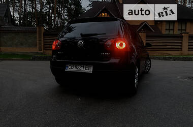 Хэтчбек Volkswagen Golf 2004 в Чернигове