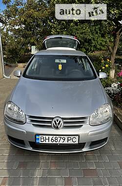 Хэтчбек Volkswagen Golf 2003 в Одессе