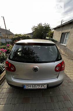 Хэтчбек Volkswagen Golf 2003 в Одессе