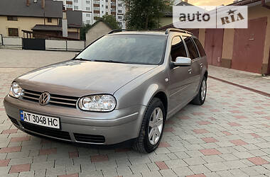 Универсал Volkswagen Golf 2003 в 