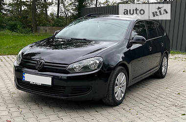 Універсал Volkswagen Golf 2013 в 