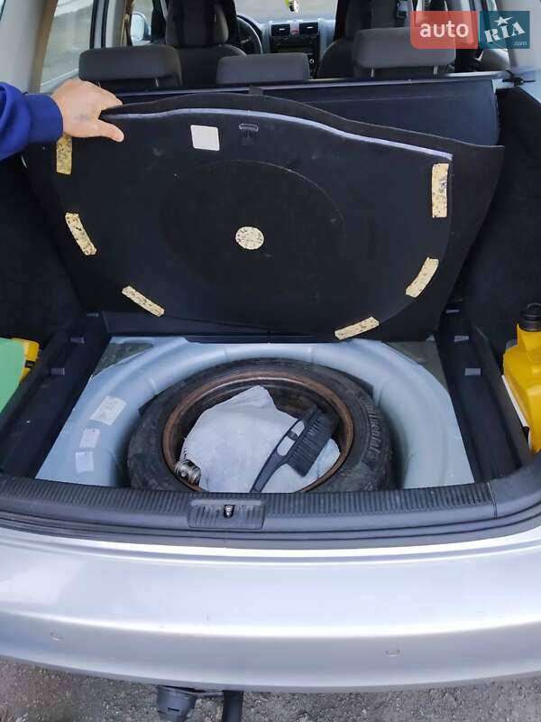 Универсал Volkswagen Golf 2008 в Здолбунове