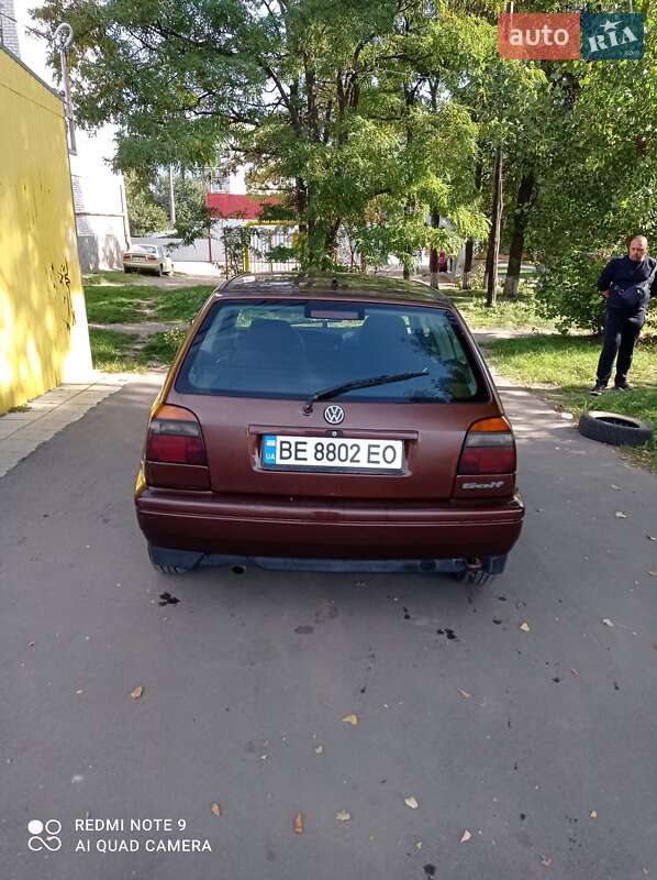 Хетчбек Volkswagen Golf 1997 в Первомайську