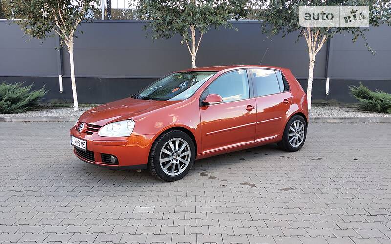 Хэтчбек Volkswagen Golf 2006 в Белой Церкви