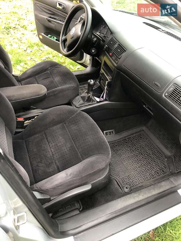 Універсал Volkswagen Golf 1999 в Києві