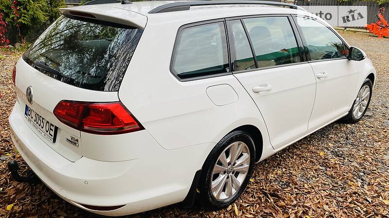Універсал Volkswagen Golf 2017 в Львові