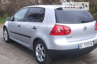 Хэтчбек Volkswagen Golf 2004 в Полтаве