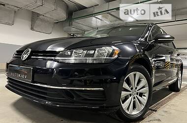 Хетчбек Volkswagen Golf 2020 в 