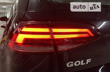 Хетчбек Volkswagen Golf 2020 в 