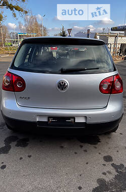 Хэтчбек Volkswagen Golf 2006 в 